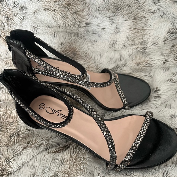 FEMI Black Gunmetal grey rhinestone scrappy heels - Picture 3 of 6